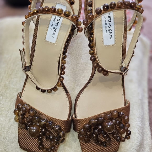 Open toe dress shoes - Picture 3 of 5